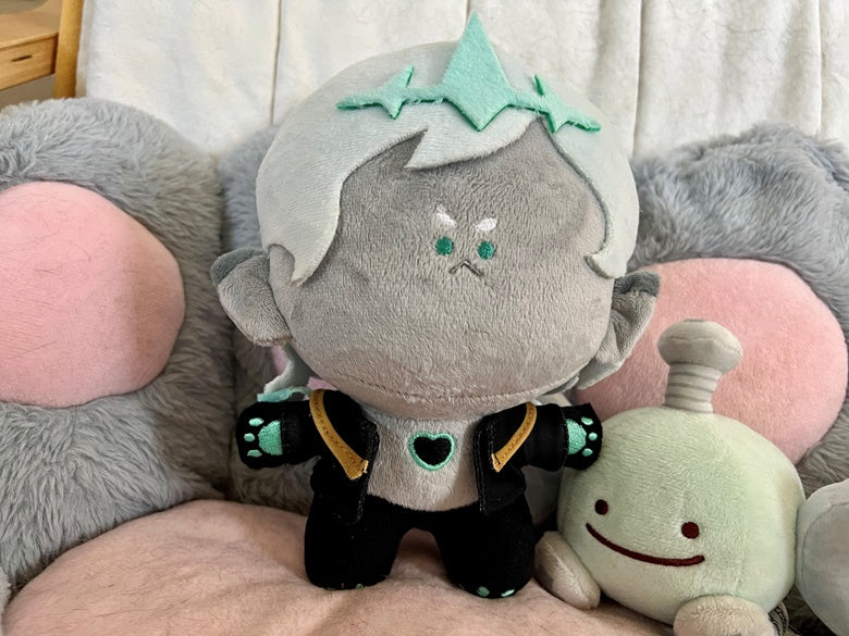 Amity Blight Plush from The Owl House 